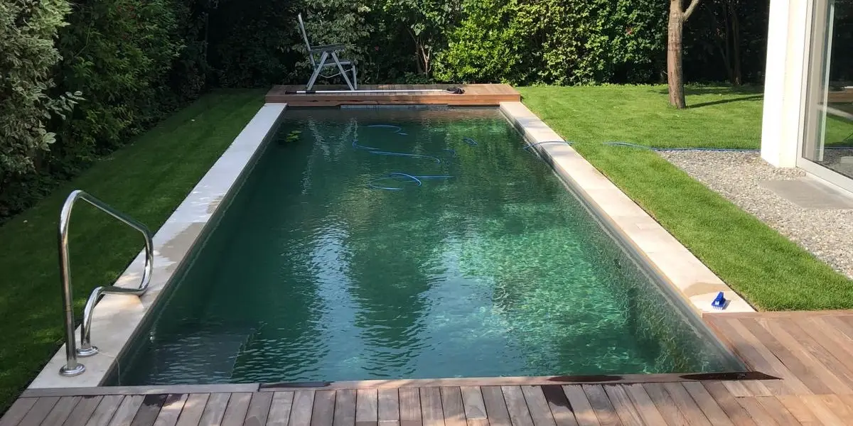 Schwimmbeckenbau